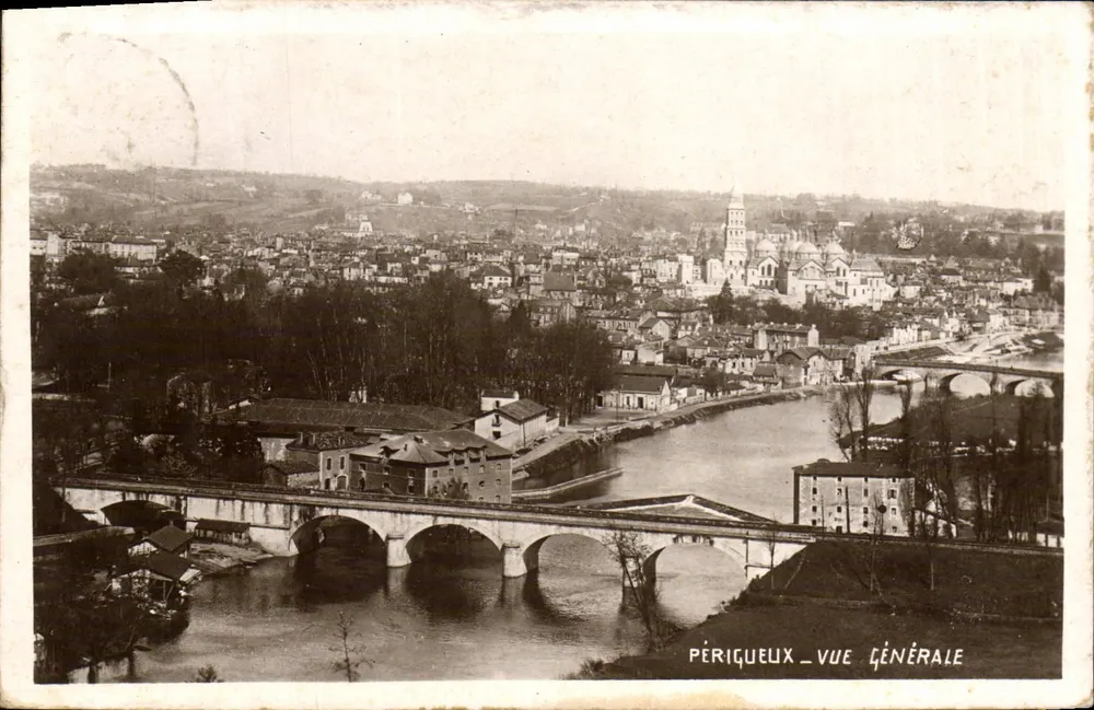 Périquieux — Vista Geral — Editor Desconhecido, número de série não visível - Frente