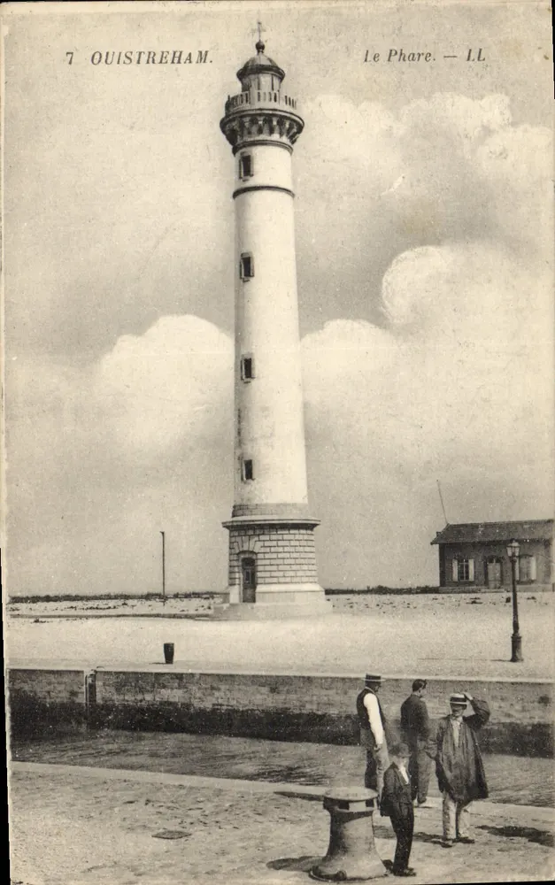 Ouistreham — O Farol — LL - Frente
