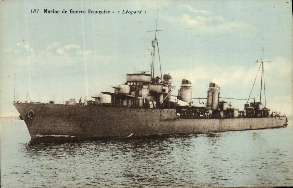 Marinha de Guerra Francesa - « Léopard » — n°187 — J. Nozak, Editor - Frente