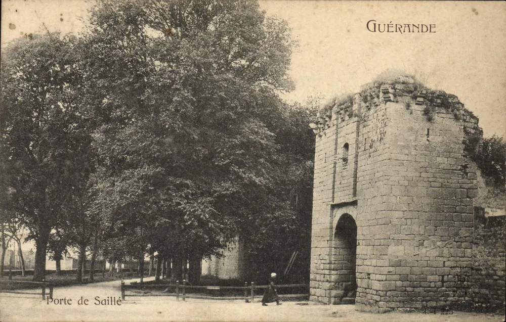 Porte de Saille — ruines de la porte médiévale — éditeur Guérande, n° 230 - Frente