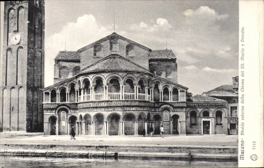 Mutiano - Abside externa da Igreja da SS. Maria del Donato - Frente
