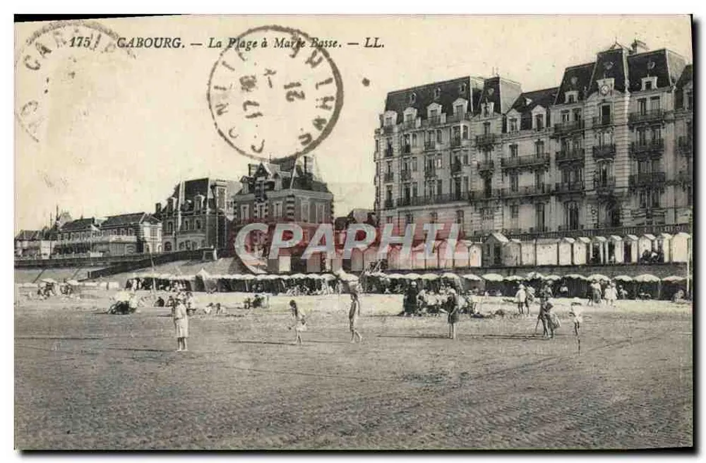 Gabourg — A Praia com Maré Baixa — LL. - Frente
