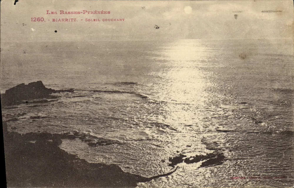 Biarritz - Pôr do sol — Les Basses-Pyrénées, n°1260 - Frente