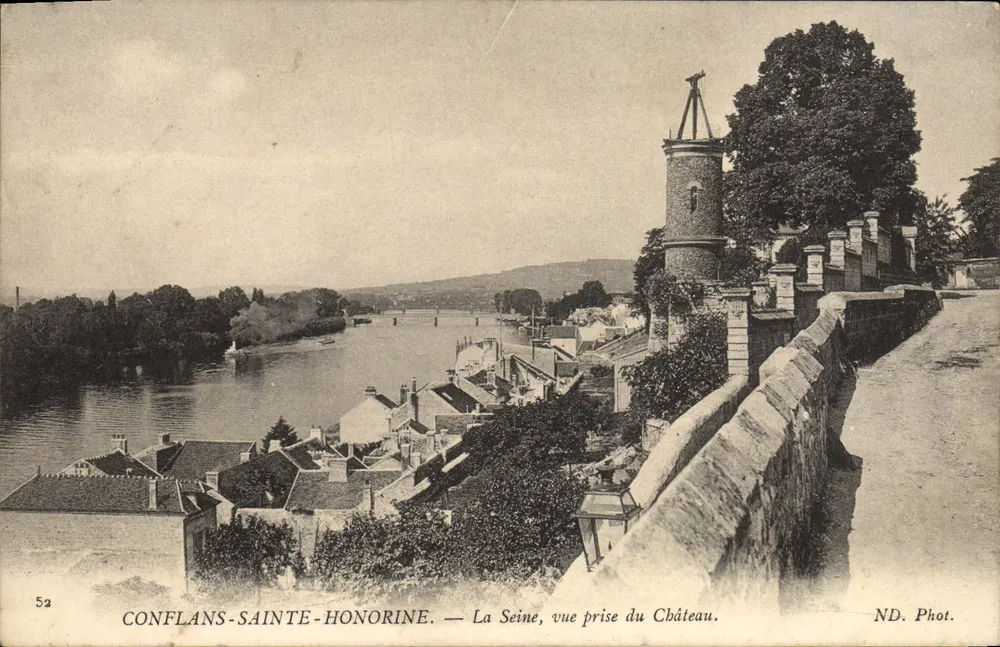 Conflans-Sainte-Honorine — Die Seine, Aussicht vom Schloss - Vorderseite