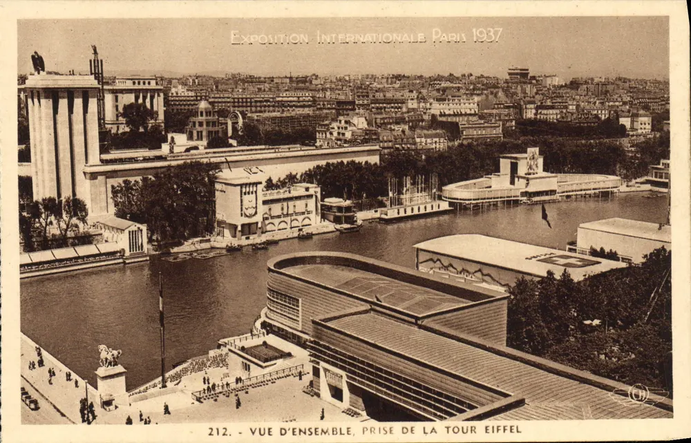 Internationale Ausstellung Paris 1937 — Überblick von der Eiffelturm — H. Chipault, Boulogne-sur-Seine - Vorderseite