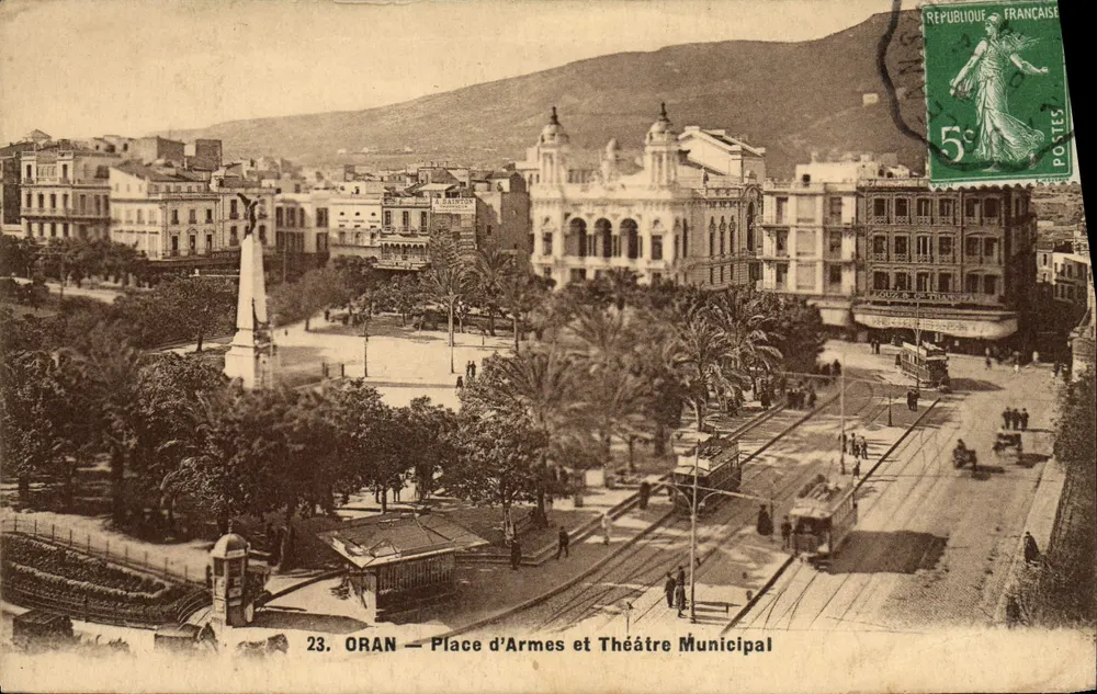 ORAN — Place d'Armes und Städtisches Theater — Unbekannter Verlag, Nr. 23 - Vorderseite