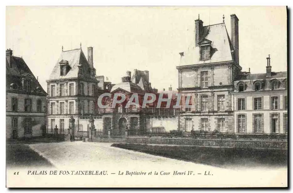 Schloss Fontainebleau — Der Taufbau und der Hof von Henri IV — LL. - Vorderseite