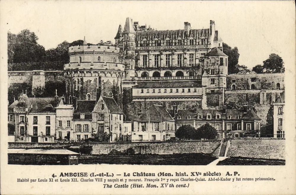 Amboise — O Castelo (Monumento Histórico do Século XV) — A.P. - Frente