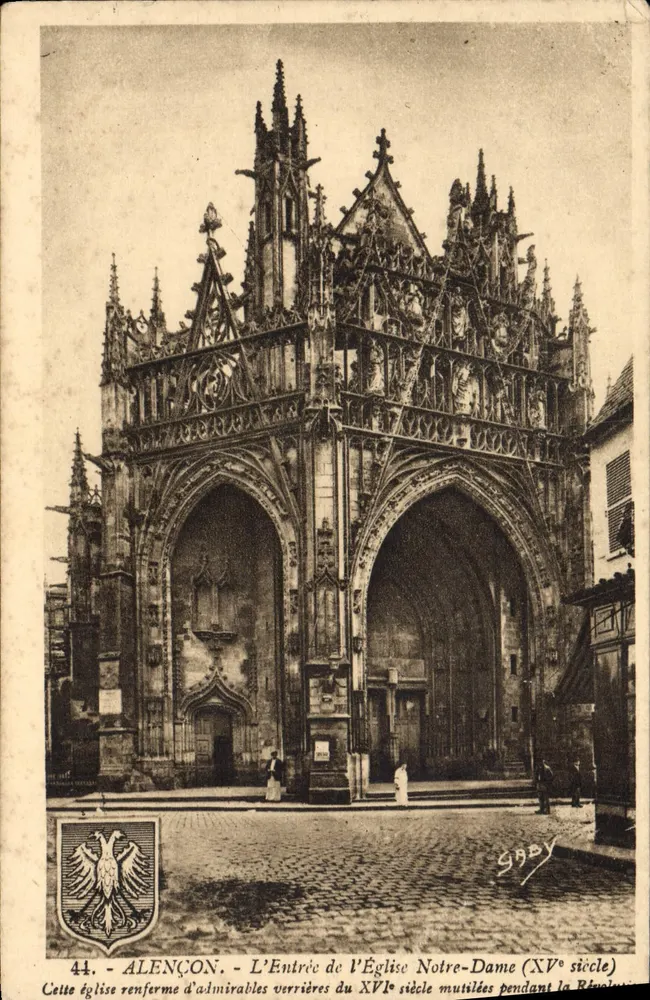 Alençon — A entrada da Igreja Nossa Senhora (século XV) — Gaby, n°44 - Frente