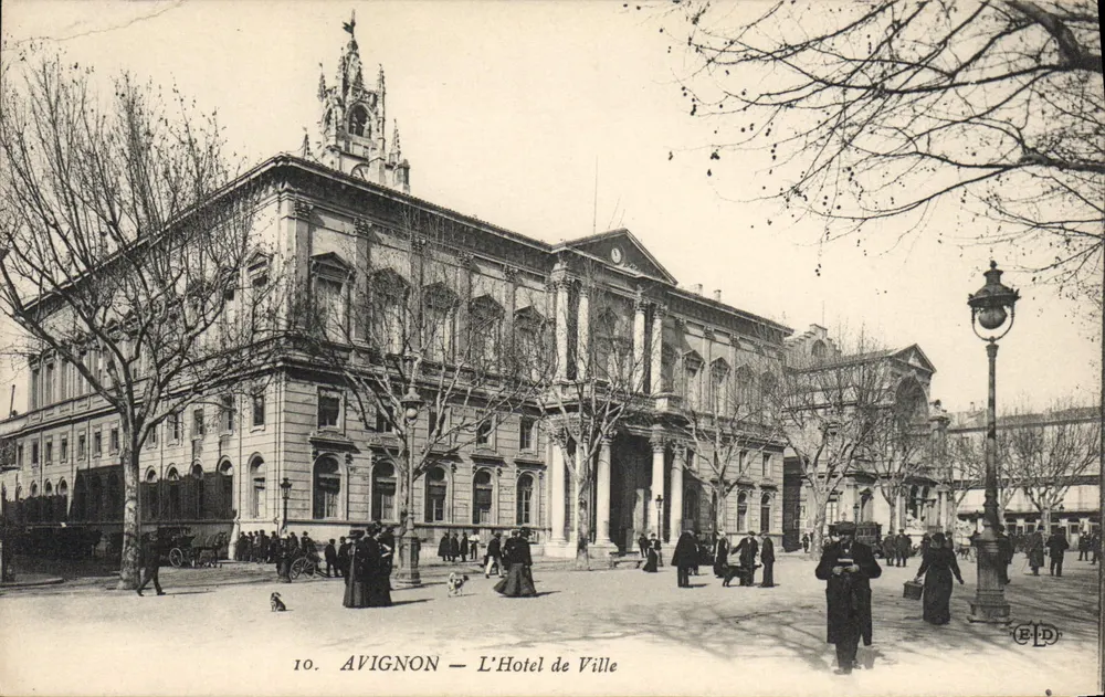 Avignon — O Hotel de Ville — E.D. n°10 - Frente