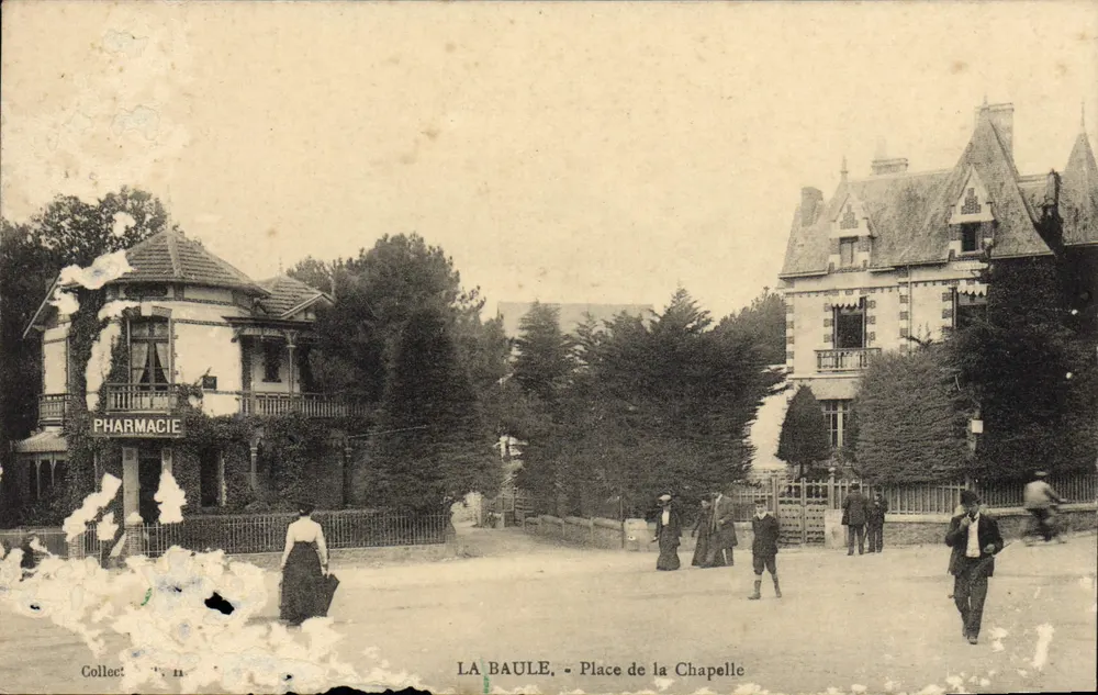 La Baule - Praça da Capela — farmácia e edifícios — editor não identificado, número de série ilegível - Frente