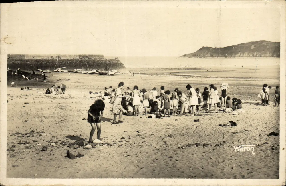 Strand von Waron — Gruppe von Kindern, die spielen — Verleger Waron - Vorderseite