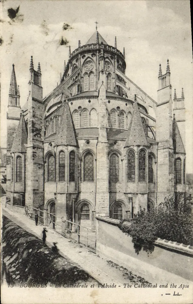 Bourges — A Catedral e a Abside — LL. - Frente