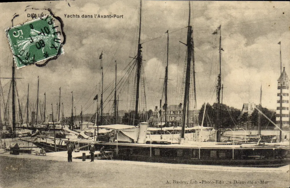 Yachten im Avant-Port — Deauville-s-Mer — A. Baslev, Lib.-Photo-Edit, bei Deauville-s-Mer - Vorderseite
