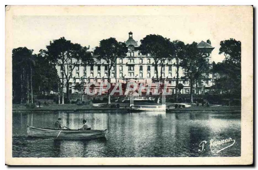 Das Grand Hotel und der See — Bagnolles-de-l'Orne — Verlag P. Lemaire, Fiers (Orne) - Vorderseite