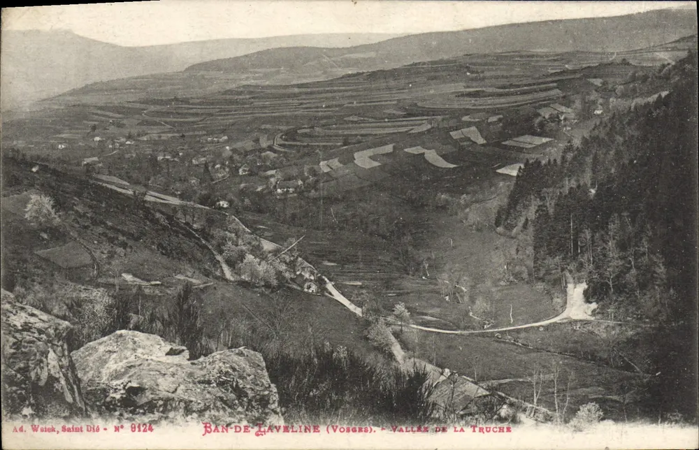 Ban-de-Laveline (Vosges) — Vale da Truche — Ad. Waich, Saint-Dié, N° 9124 - Frente