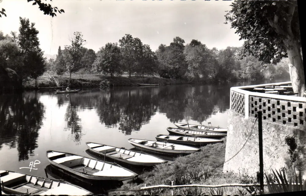 Gloton-Bennecourt — Ein schöner Platz am Seine — Les Ed. d'Art A.P. - Vorderseite