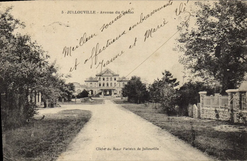 Jullouville - Avenue du Cosmo — Cliché des Pariser Marktes von Jullouville - Vorderseite