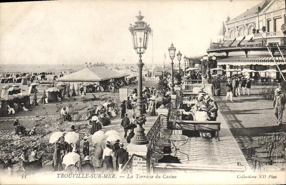 Trouville-sur-Mer — Die Terrasse des Casinos — Collections ND Phot - Vorderseite