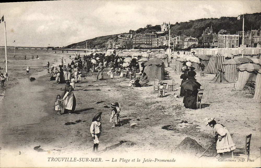 Trouville-sur-Mer — Die Strandpromenade und der Jetty — Sammlung ND Phot - Vorderseite