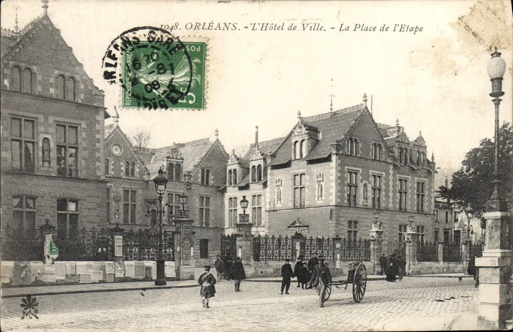 Orléans — Das Rathaus — Die Place de l'Étape - Vorderseite
