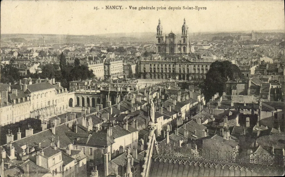 NANCY — Vista geral tirada de Saint-Epvre — A Imprensa Reunida, Nancy - Frente
