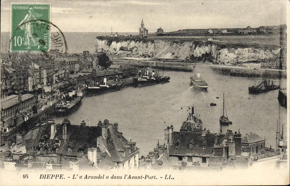 Dieppe - Das « Arundel » im Avant-Port - L.L. - Vorderseite