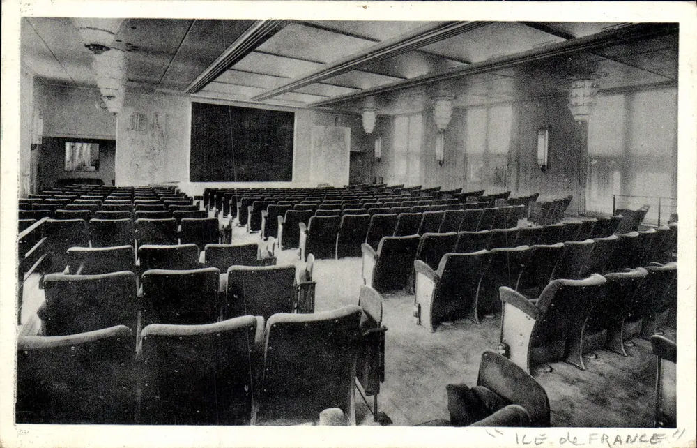 Theaterhalle — ILE-DE-FRANCE — Dampfer « ILE-DE-FRANCE » - Vorderseite