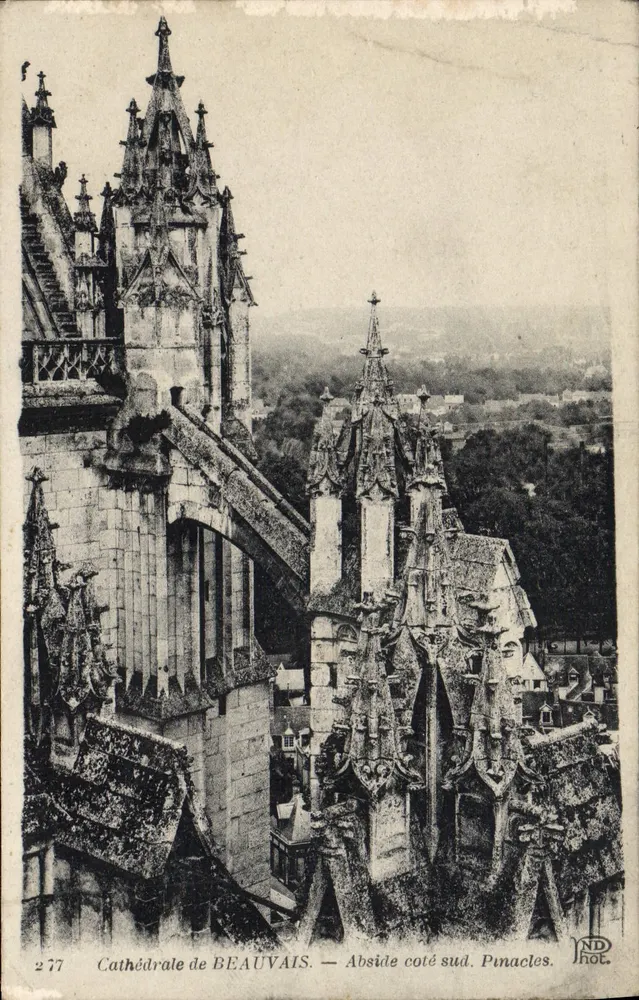Cathédrale de Beauvais — Abside côté sud. Pinacles — ND Hot. n° 277 - Frente