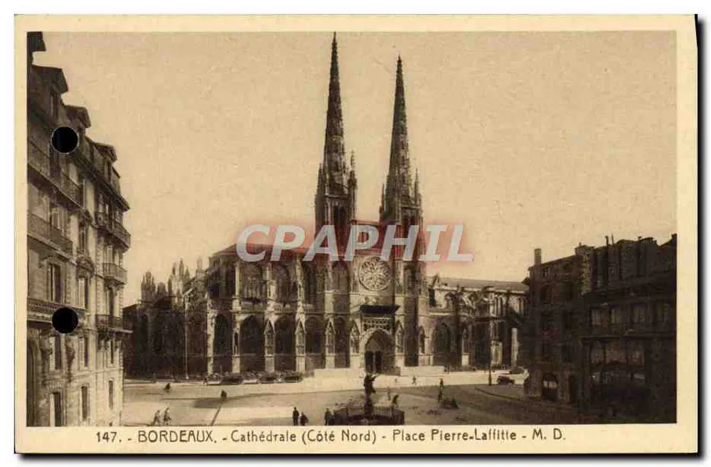 Bordeaux - Catedral (Lado Norte) - Praça Pierre-Laffitte - M.D. - Frente