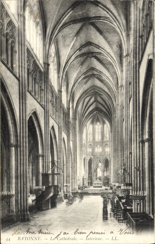 Bayonne — A Catedral — Interior — LL. — N° 44 - Frente