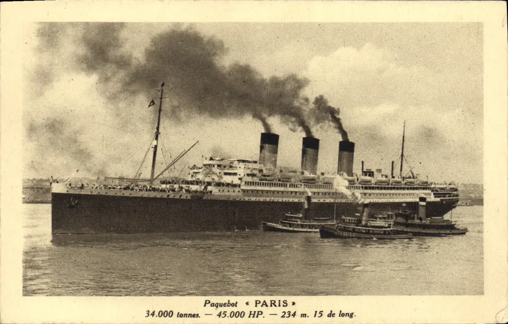 Navio de passageiros «PARIS» — 34.000 toneladas — 45.000 CV — 234 m. 15 de comprimento — Companhia Geral Transatlântica - Frente