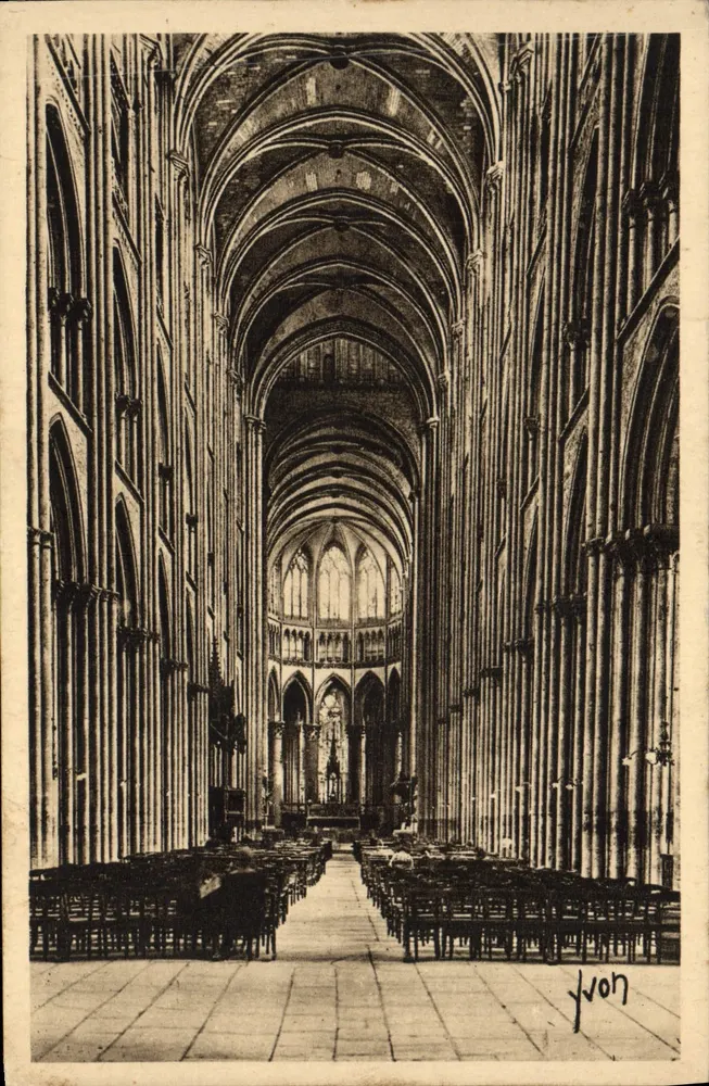 Rouen — Interior da Catedral — Edições d'Art Yvon, Paris - Frente