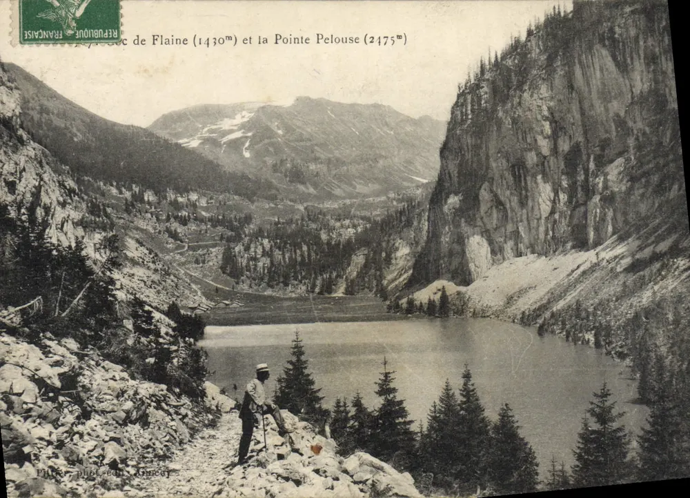 फ्लेन झील (1430 मीटर) और पॉइंट पेलूज़ (2175 मीटर) — PHILÉP, फोटो। एडिट। एनेवी - आगे