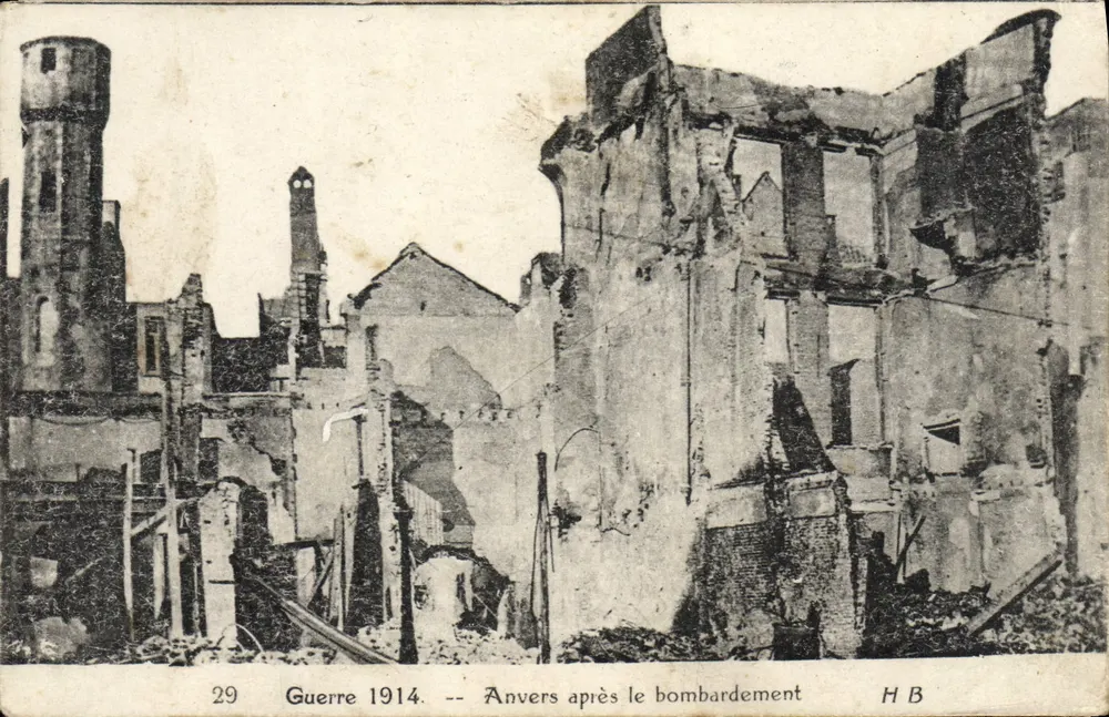 Antwerpen nach dem Bombenangriff — Krieg 1914 — H B - Vorderseite