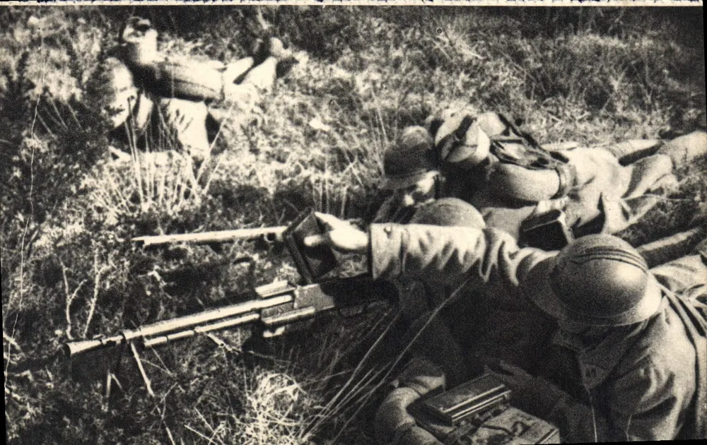 Maschinengewehr in Aktion — Nr. 12 - Vorderseite