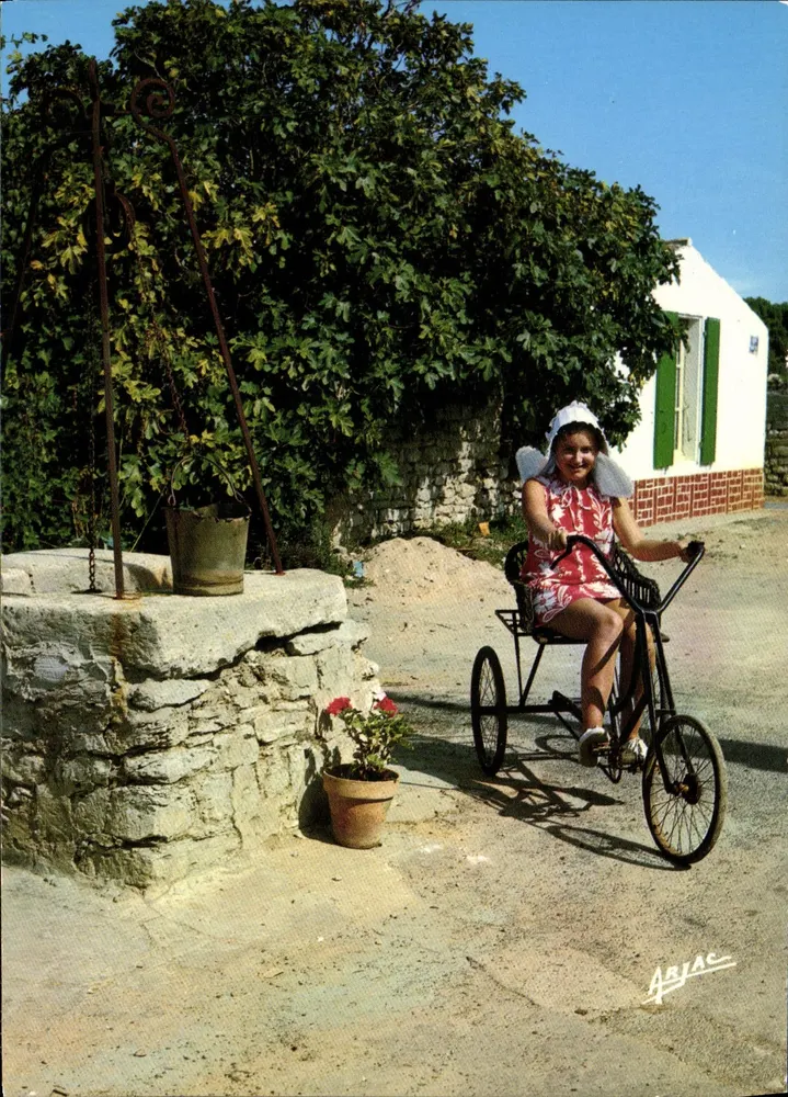 Grand-Mère — O triciclo — Edições Oleronaisas-Ariac, n° 1151 A - Frente