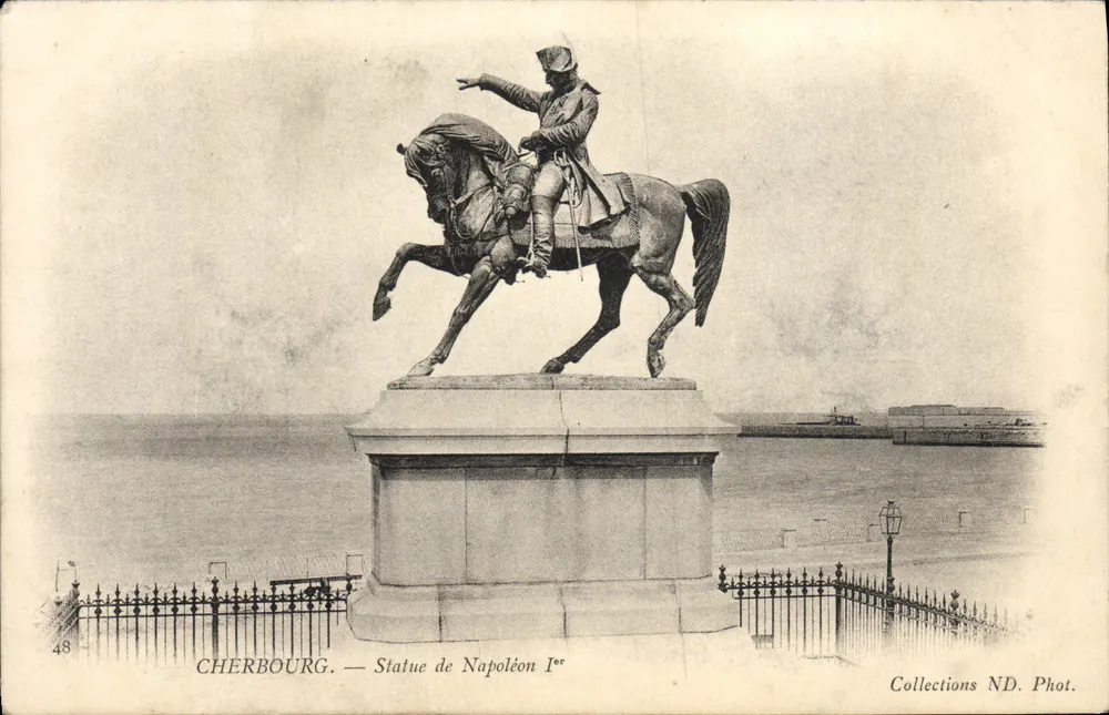 Cherbourg — Estátua de Napoleão I — Collections ND. Phot. - Frente