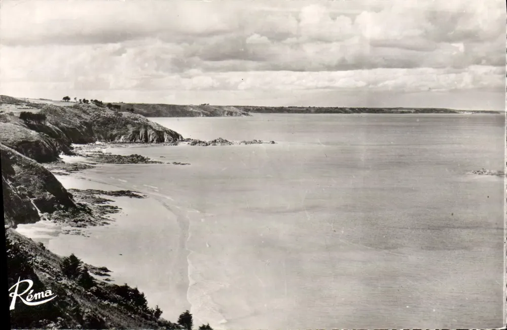 A Côte à la Pointe du Roselier — Saint-Brieuc (Côtes-du-Nord) — Réma - Frente