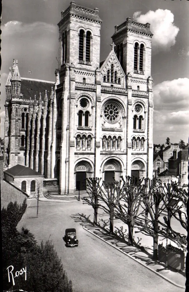 Nantes — Igreja de Saint-Donatien — Editor F. Chapeau, n° 153 - Frente