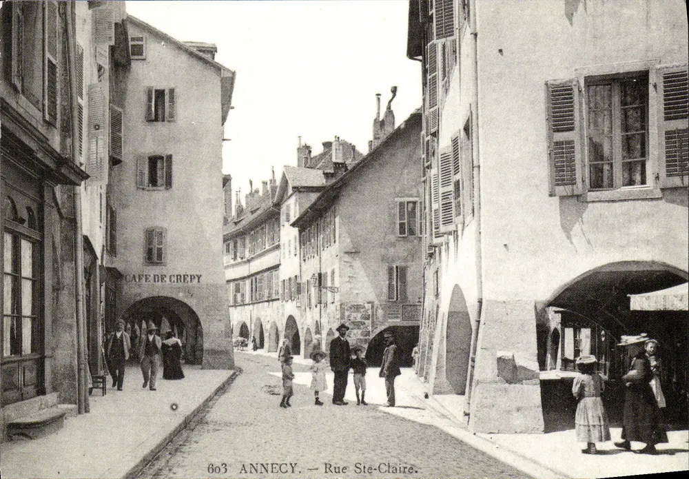 Annecy — Rue Ste-Claire — Café de Crépy - Frente