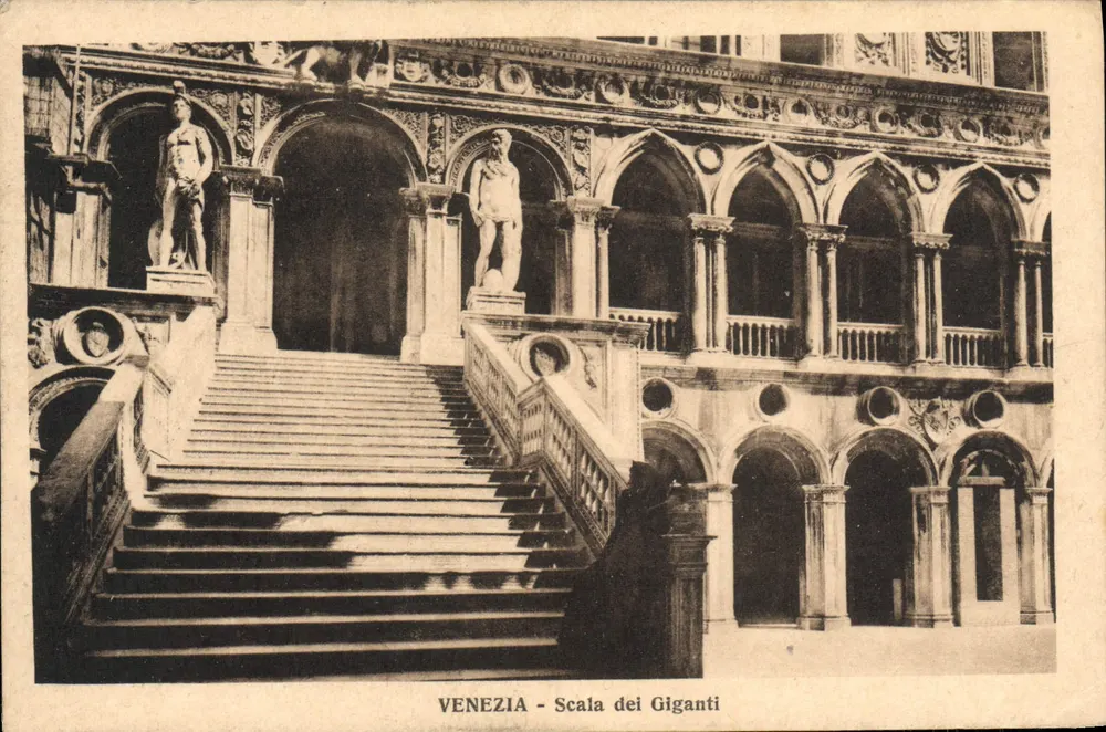 VENEZIA - Scala dei Giganti — vista do palácio com escada e estátuas - Frente