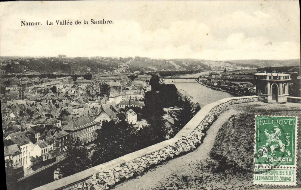 Namur. La Vallée de la Sambre. — Editore : Grande Magasins de la Station, Namur. - Recto