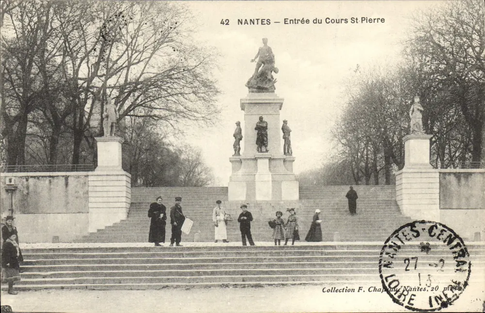 NANTES — Entrada do Cours St Pierre — Coleção F. Chapaud, 20 peças - Frente