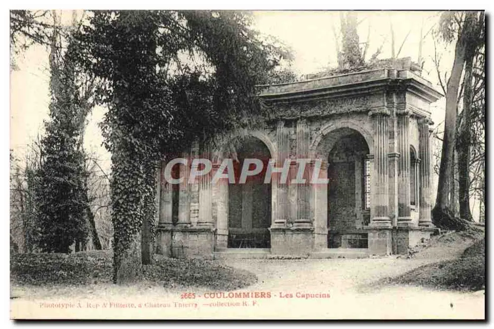 Coulommiers - Os Capuchinhos — Fototipia de Rep & Filtièrte, em Château Thierry - Frente