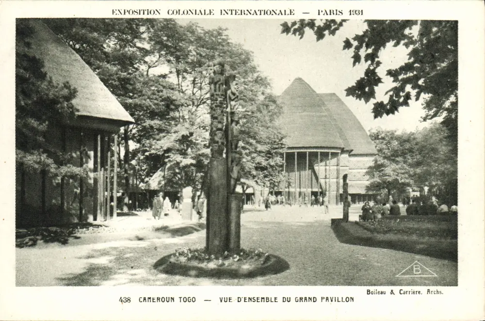 Cameroun Togo — Überblick über das Große Pavillon — Internationale Kolonialausstellung — Paris 1931 — Boileau & Corriere, Archs. - Vorderseite