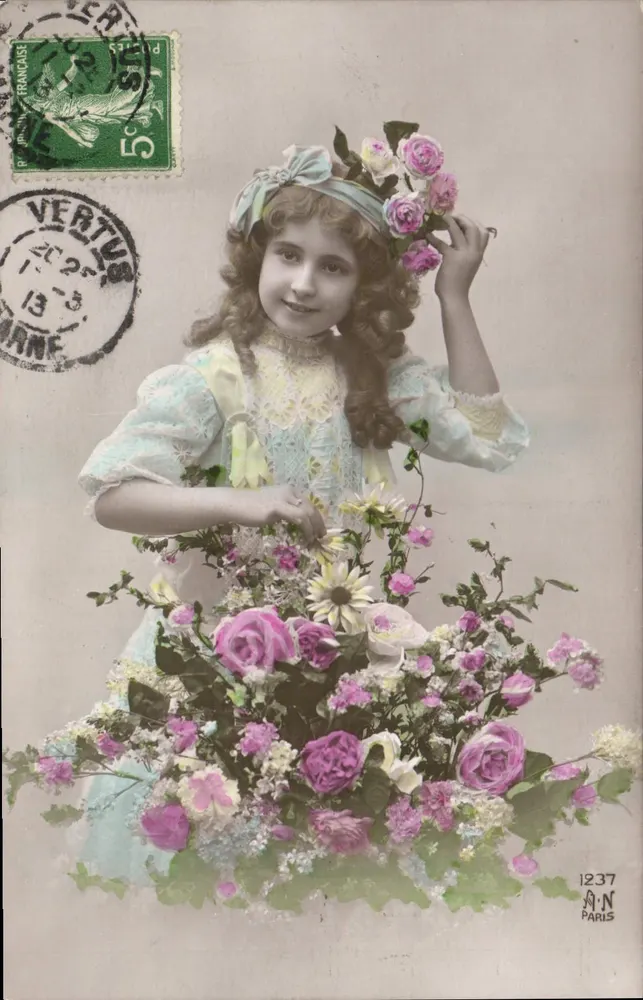Menina com coroa de rosas — editor A.N. Paris, n° 1237 - Frente