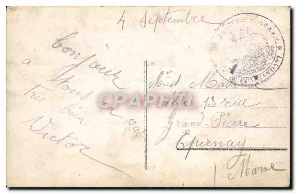 Junge Frau in einem rosa Kleid mit einem Rosenstrauß — Serie 743 — unbekannter Verlag - Rückseite
