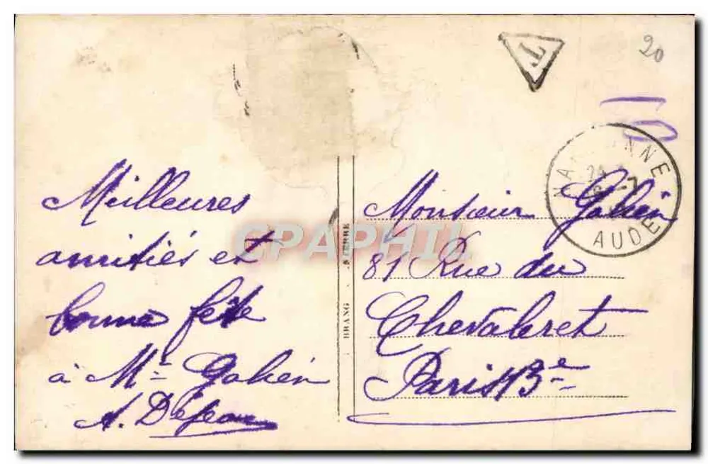 Frau, die ein Blumenbouquet anbietet — gedruckter Text — Verlag S. 3692 - Rückseite