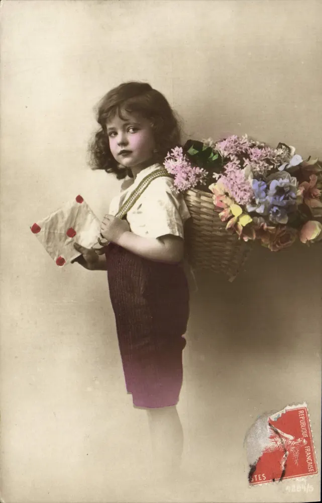 Menina pequena com cesto de flores — editor República Francesa, n° 4284/3 - Frente